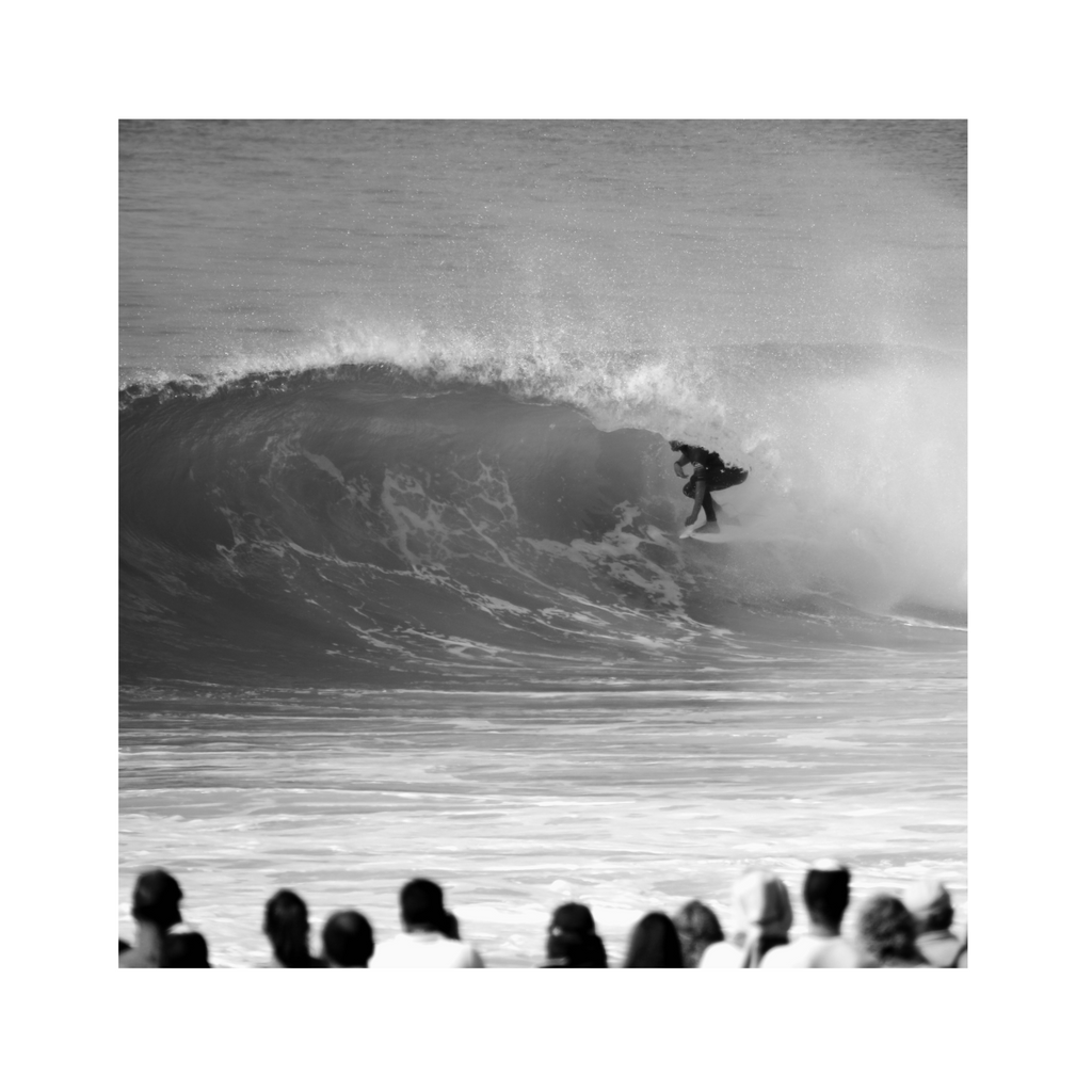 SurfMonochrome#1 – Tirage photo Fine Art vague en monochrome – Véronique Botella Photography